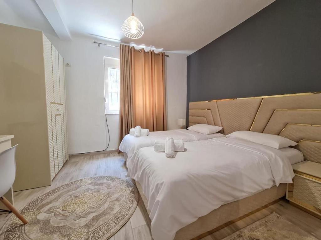 Home Center Korce Bagian luar foto