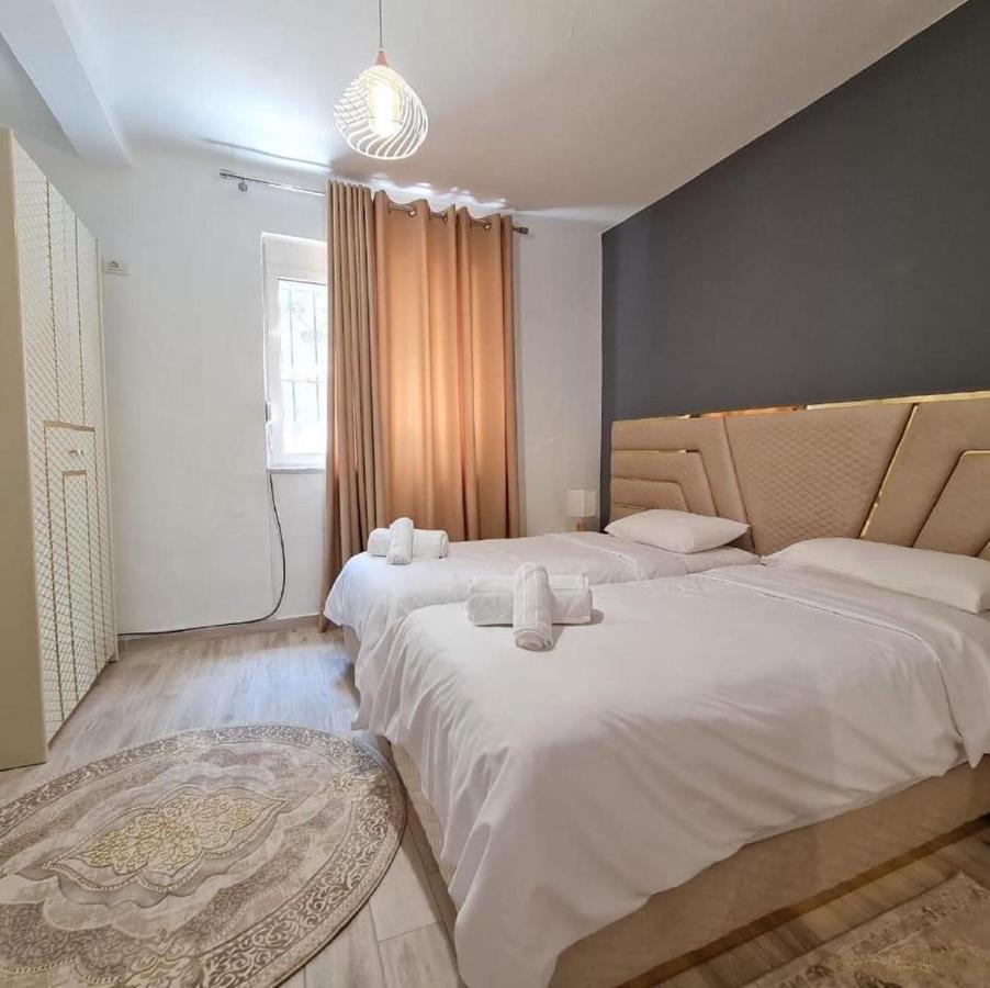 Home Center Korce Bagian luar foto
