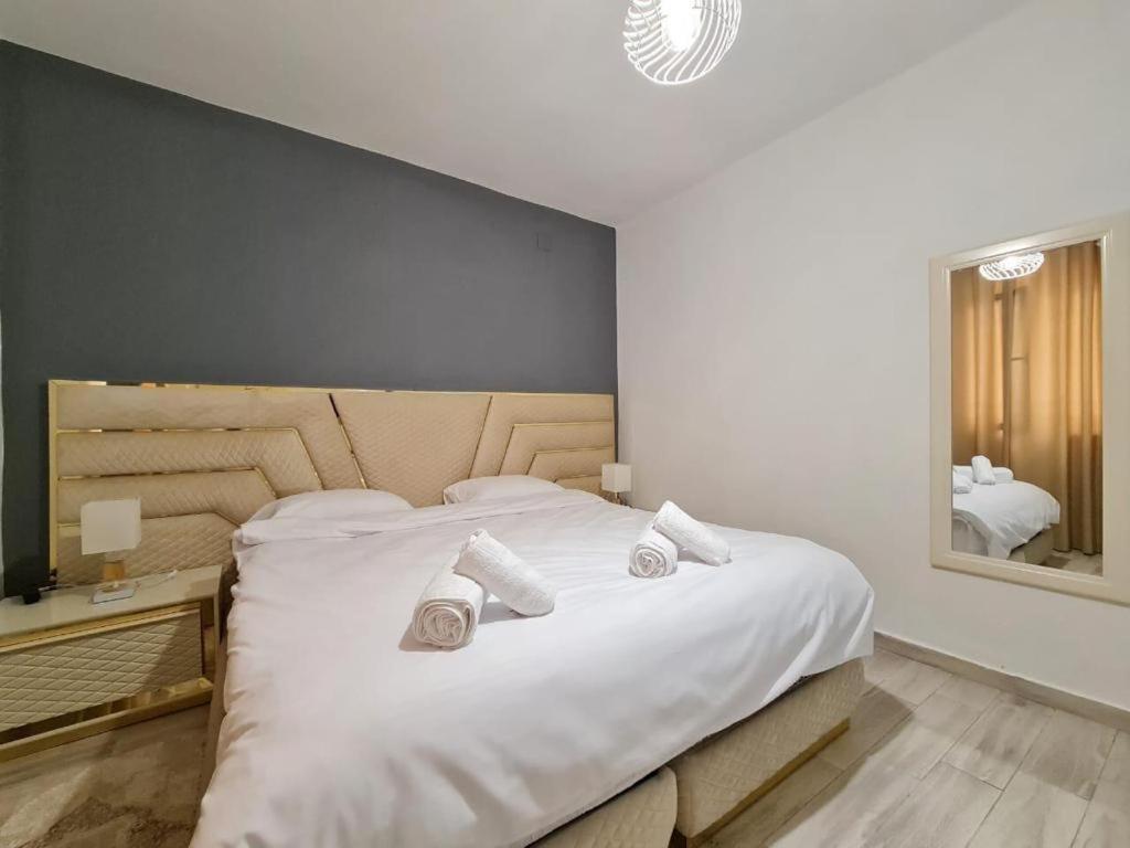 Home Center Korce Bagian luar foto