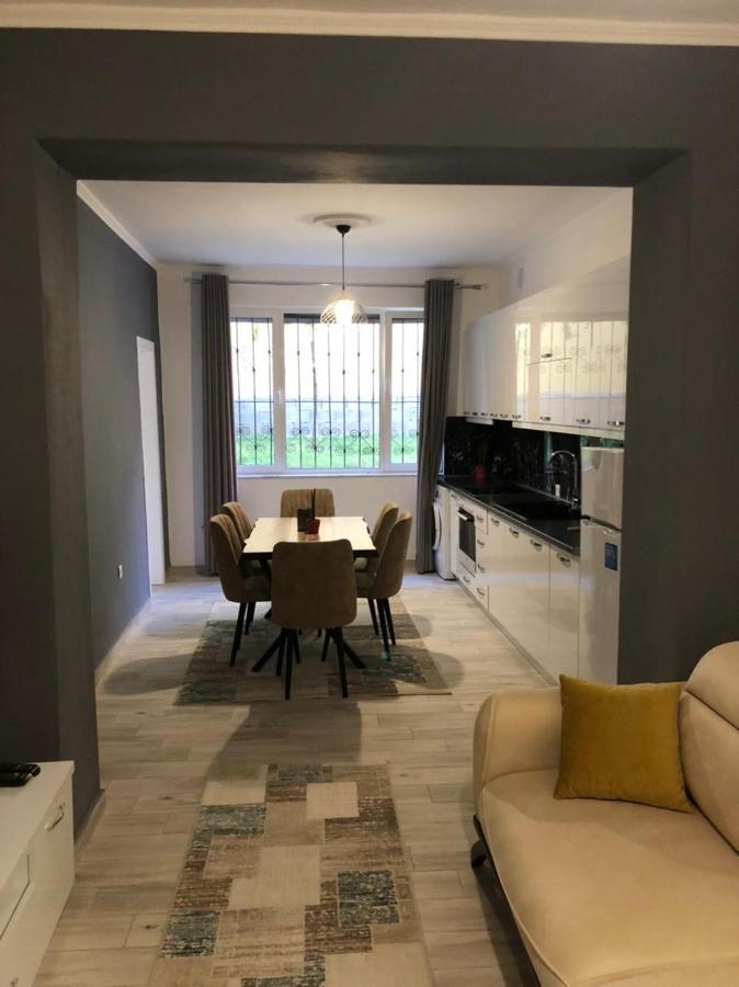 Home Center Korce Bagian luar foto