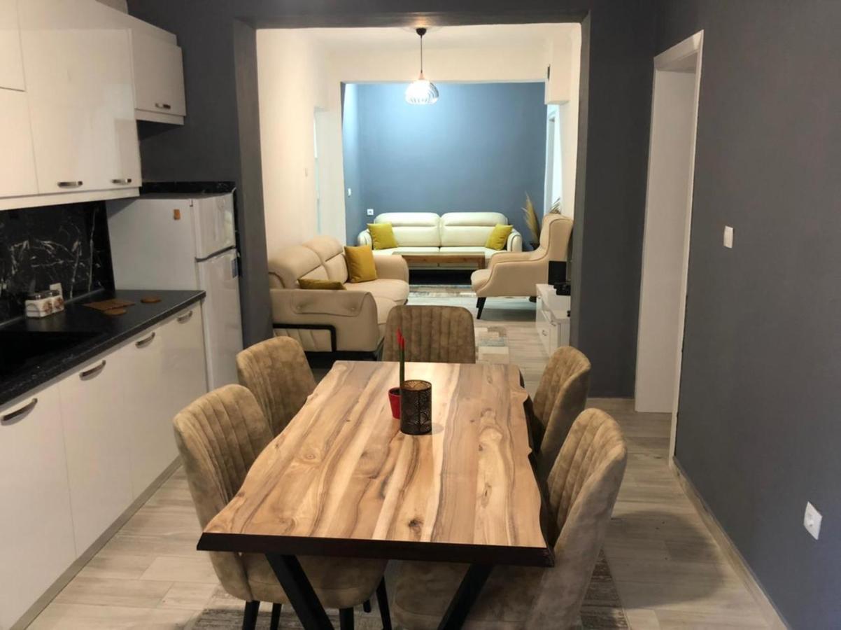 Home Center Korce Bagian luar foto