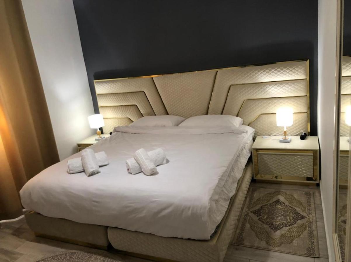 Home Center Korce Bagian luar foto